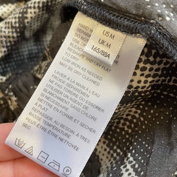 Urban Outfitters Lucia Black Plisse Tiered Mini Dress - Picture 7 of 10